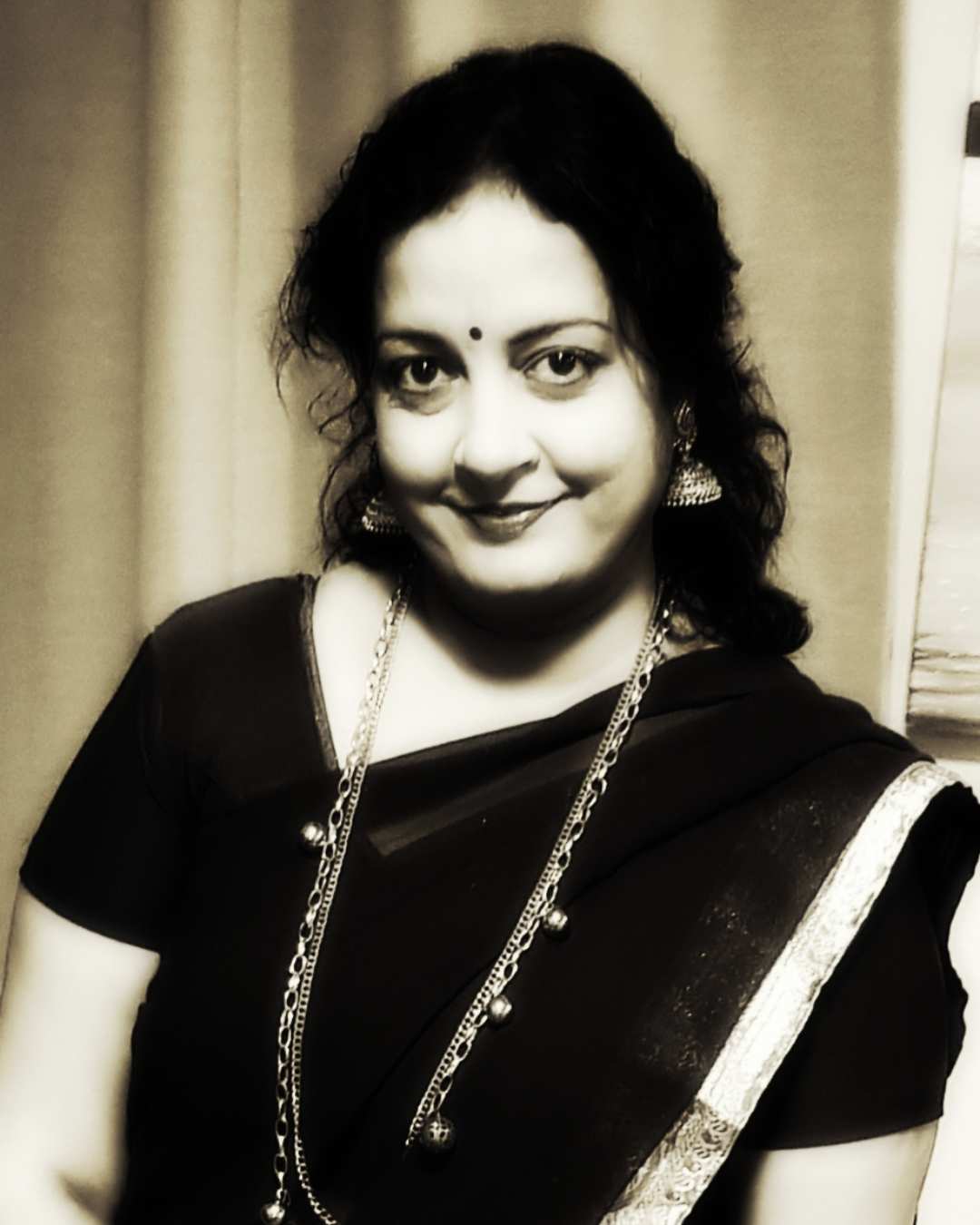 Indian women photo black and white Anju Desai in new Zealand event organizer planner